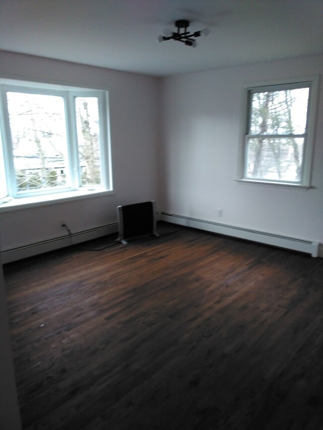 property at 21 Ramapo Rd