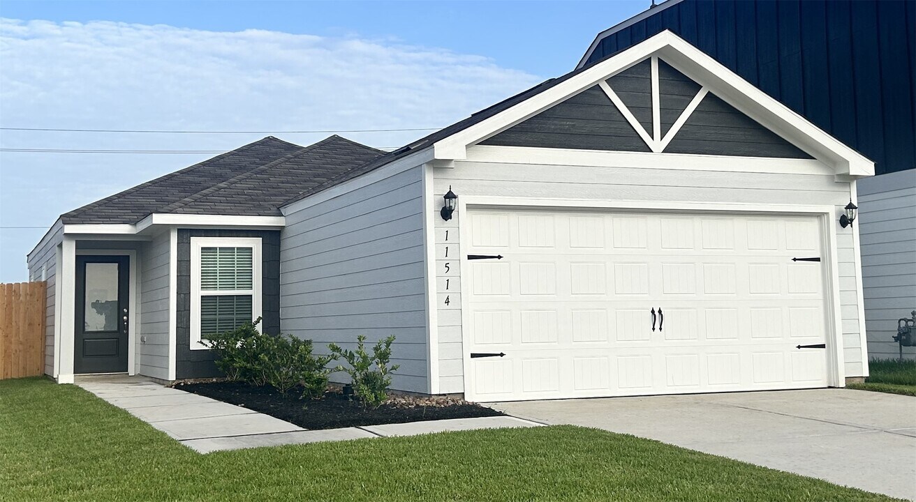 11514 Texas Spring Dr in Houston, TX - Building Photo