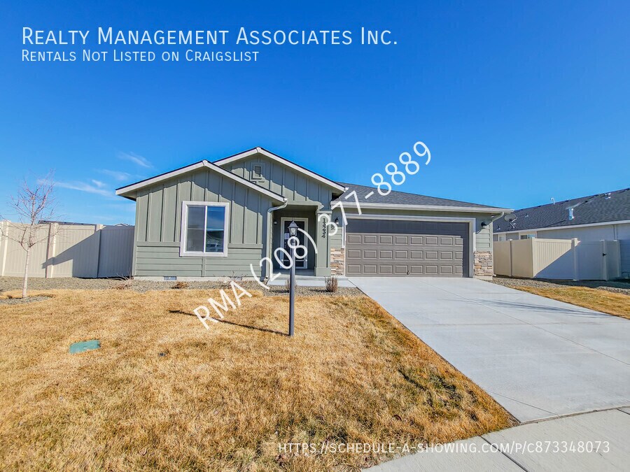 13234 S Catawba River Ave in Nampa, ID - Foto de edificio