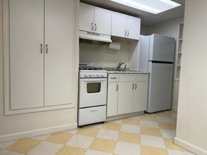 803 Main St, Unit # 1 in Malden, MA - Foto de edificio - Building Photo