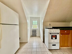 332 Jackson Ave in Hawthorne, NY - Building Photo - Building Photo