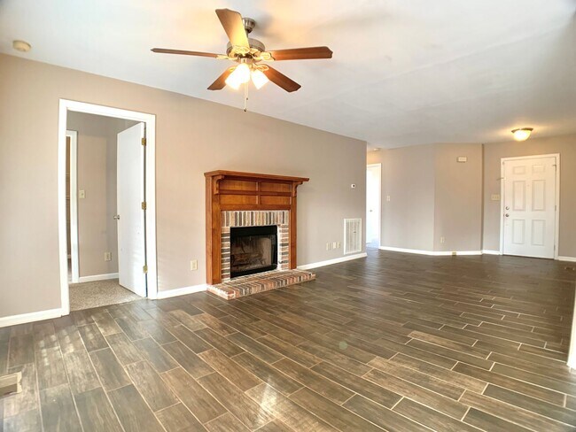 3310 Mallard Dr in Clarksville, TN - Building Photo - Building Photo