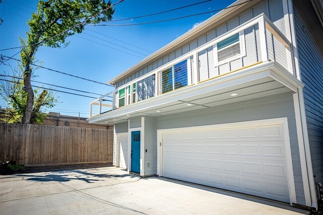 1019 Dorothy St in Houston, TX - Foto de edificio - Building Photo
