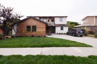 4312 Mentone Ave in Culver City, CA - Building Photo - Building Photo