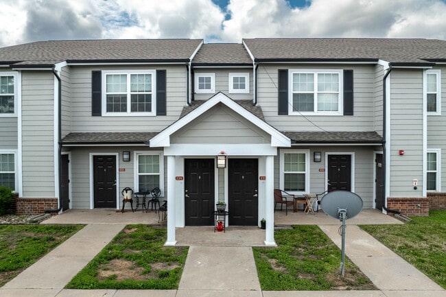 Fieldstone Apartments in Maize, KS - Building Photo - Building Photo