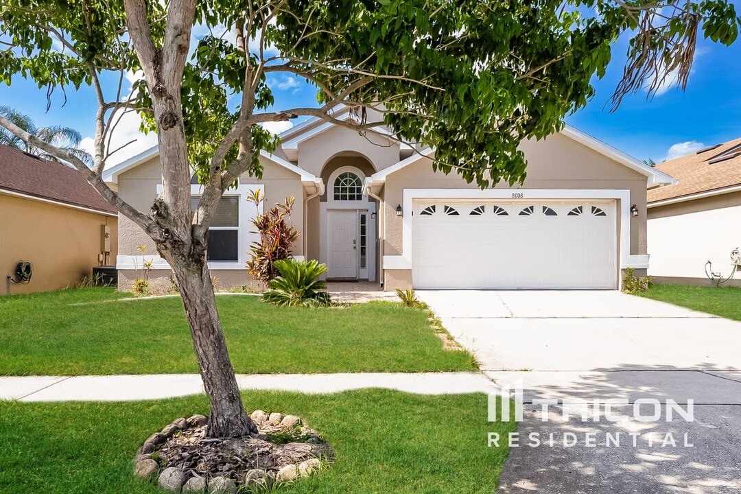 8008 Elmstone Cir in Orlando, FL - Building Photo