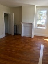 52 Pleasant St, Unit #2 in Lexington, MA - Foto de edificio - Building Photo
