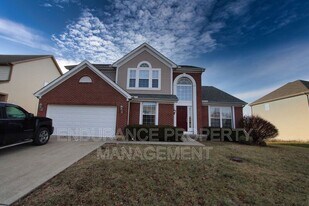 6017 Kensington Trail in Middletown, OH - Building Photo