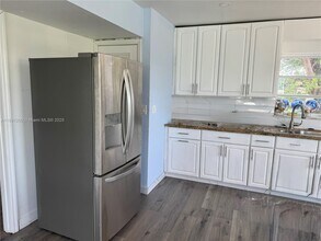 174 Corrine Pl in Key Largo, FL - Building Photo - Building Photo