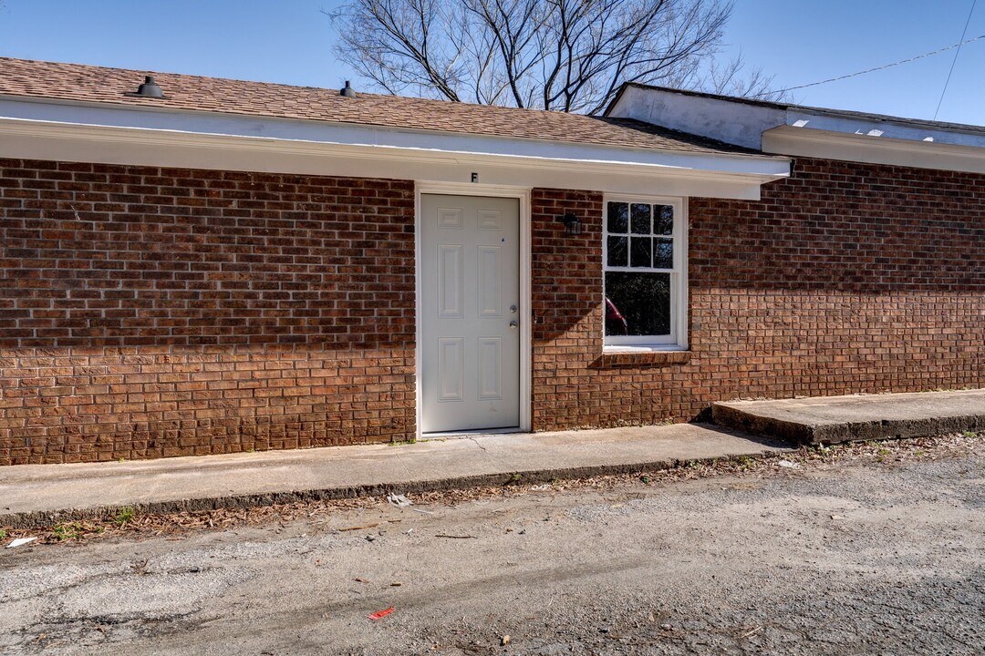 916 E Raleigh Blvd in Rocky Mount, NC - Building Photo