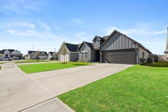 4034 Beltingham Bend Wy in Fulshear, TX - Building Photo - Building Photo