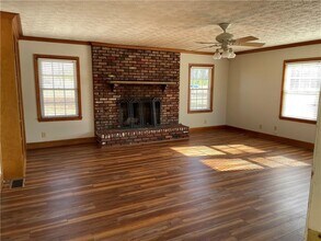 3633 Loganville Hwy SW in Loganville, GA - Building Photo - Building Photo