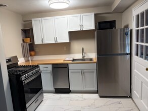 1575 N Colonial Ter in Arlington, VA - Building Photo - Building Photo
