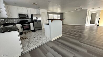 11783 Fern Creek Ln in Las Vegas, NV - Building Photo - Building Photo
