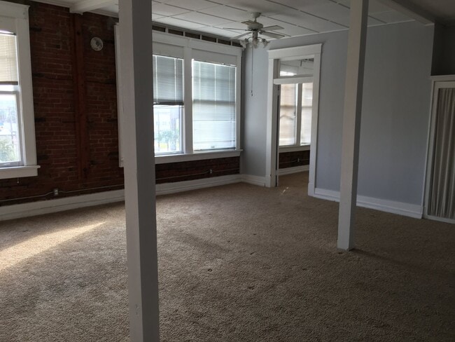 524 23rd St, Unit 6 in Galveston, TX - Building Photo - Building Photo