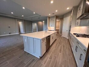 10337 Canaveral Cir in Sarasota, FL - Building Photo - Building Photo