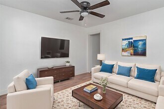 2833 Marburg St, Unit A in Dallas, TX - Building Photo - Building Photo