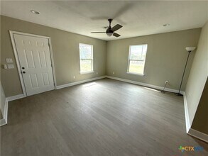 1851 Connell St in Belton, TX - Building Photo - Building Photo