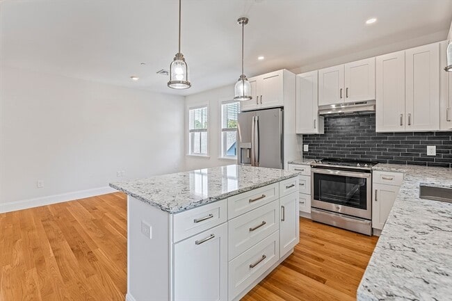 48 Water St, Unit 2 in North Andover, MA - Building Photo - Building Photo