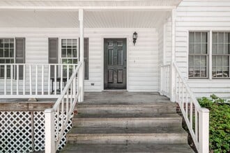 12303 Tollcross Rd in Midlothian, VA - Foto de edificio - Building Photo