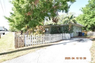 402 S Comet Ave in Clearwater, FL - Building Photo - Building Photo