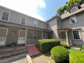 259 Main St S in Woodbury, CT - Building Photo - Building Photo