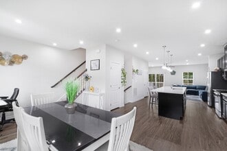 22 Sedicavage Way in Mt. Olive, NJ - Building Photo - Building Photo