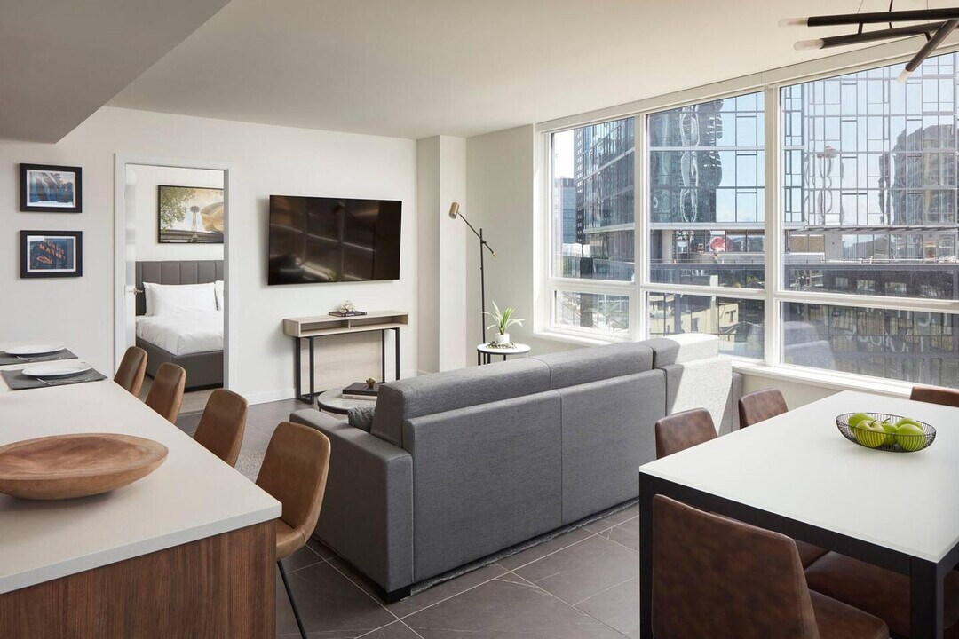 111 Boren Ave N in Seattle, WA - Building Photo