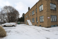 Oliver Court in Rochester, NY - Foto de edificio - Building Photo