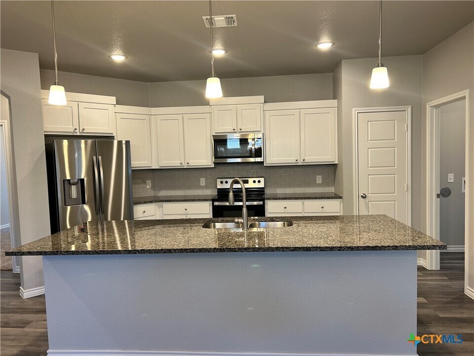 7817 Purvis St in Temple, TX - Building Photo