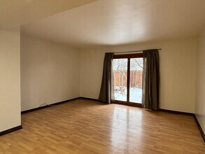 128 S Hale Ave in Bartlett, IL - Building Photo - Building Photo