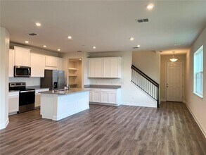 5735 Grand Sonata Ave in Lutz, FL - Building Photo - Building Photo