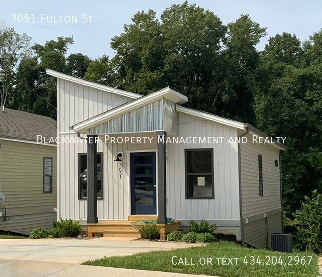 property at 3051 Fulton St
