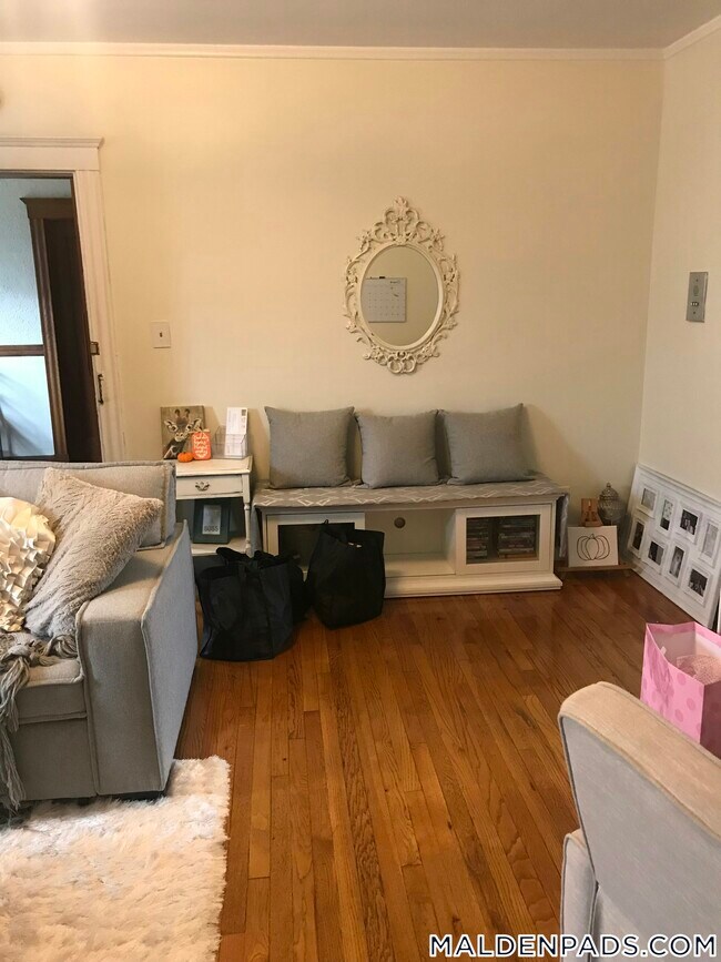 349 Pleasant St in Malden, MA - Building Photo - Building Photo