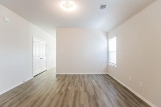 25397 Claremont Hills Ln in Porter, TX - Building Photo - Building Photo
