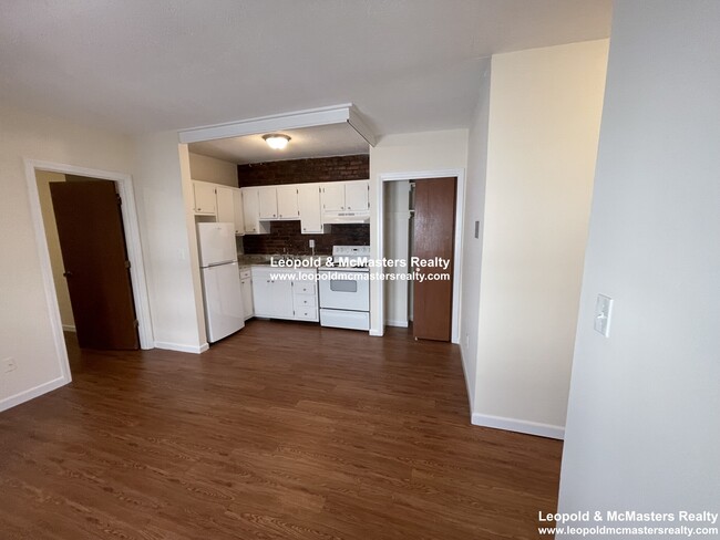 69 S Huntington Ave, Unit 14