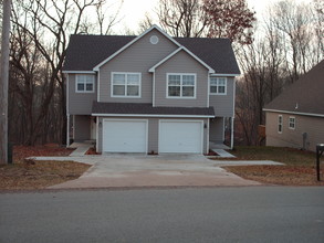 Moonlight Cottages, Duplex and Townhomes in Fayetteville, AR - Building Photo - Building Photo