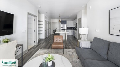 640 21st Ave N-Unit -202.1405583 in Nashville, TN - Foto de edificio - Building Photo