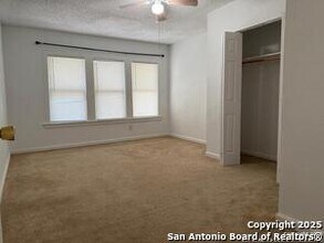 1334 W Lullwood Ave in San Antonio, TX - Building Photo - Building Photo