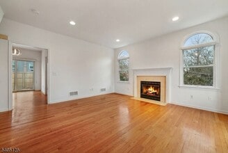 17 Grove St in Summit, NJ - Building Photo - Building Photo