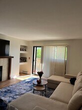 137 Benchmark Rd, Unit 227 in Avon, CO - Building Photo - Building Photo