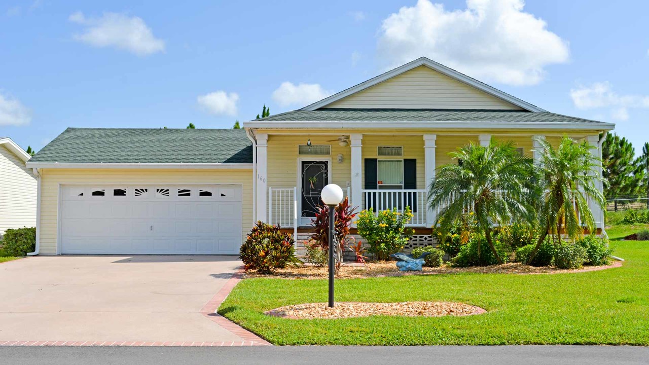 Cypress Greens - A 55+ Only Community in Lake Alfred, FL - Foto de edificio