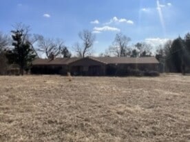 1631 VZ County Road 2313 in Canton, TX - Building Photo