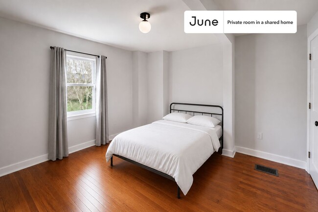 property at 1334 Newton St NE