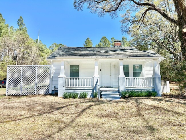 property at 690 Robertson Rd