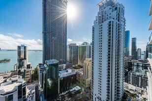 1010 Brickell Ave, Unit 3303 in Miami, FL - Building Photo - Building Photo