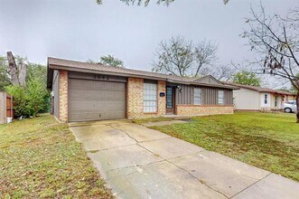3842 Commonwealth Dr in Garland, TX - Building Photo - Building Photo