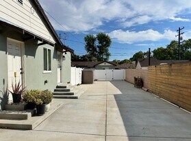 558 E Princeton St in Ontario, CA - Building Photo