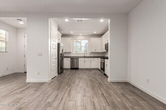 3340 S Lotus in Mesa, AZ - Building Photo - Building Photo