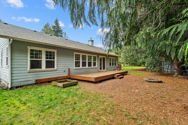 31727 76th Ave NW, Unit A in Stanwood, WA - Foto de edificio - Building Photo